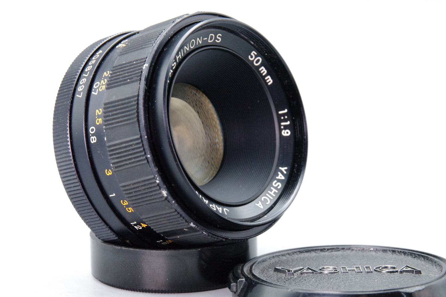 Yashica Auto Yashinon-DS 50mm F/1.9 M42 Lens – Vintage Prime – Excellent