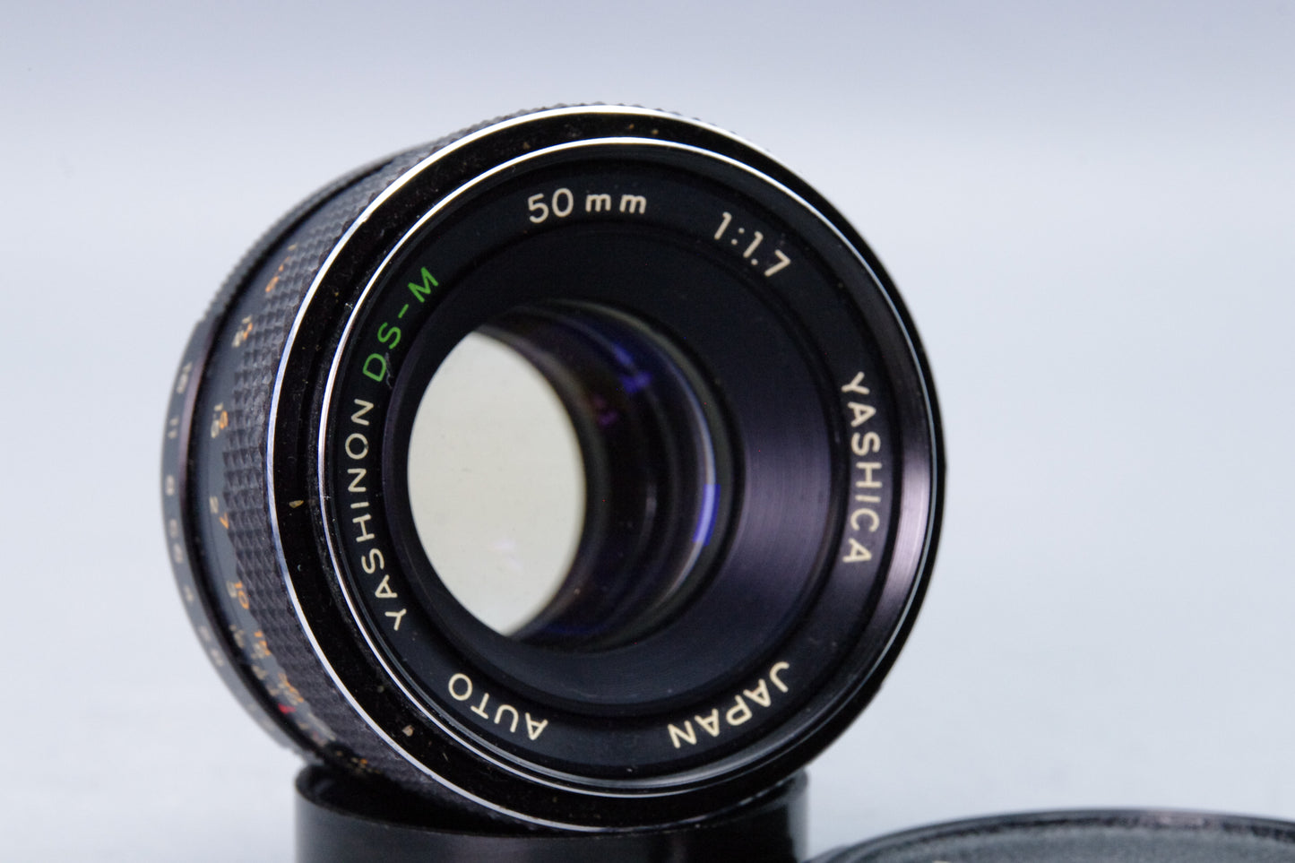 Yashica Auto Yashinon DS‑M 50mm f/1.7 M42 Lens – Vintage Prime – Excellent