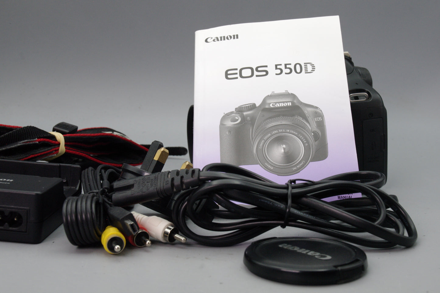 Canon EOS 550D DSLR + EF‑S 18‑55mm III Lens – 18MP – SC 8769 – VGC Kit