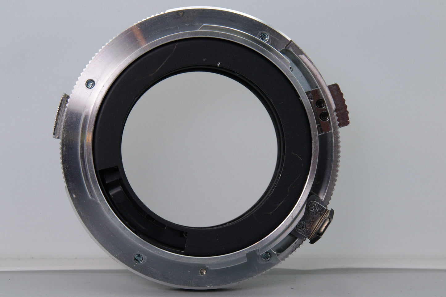 Tamron Adaptall Adapter – Olympus OM Mount – Genuine Adaptall‑2 – Tested VGC