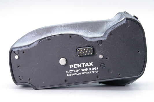 Pentax D‑BG1 Battery Grip for Pentax K10D/K20D – Tested & Working – Excellent