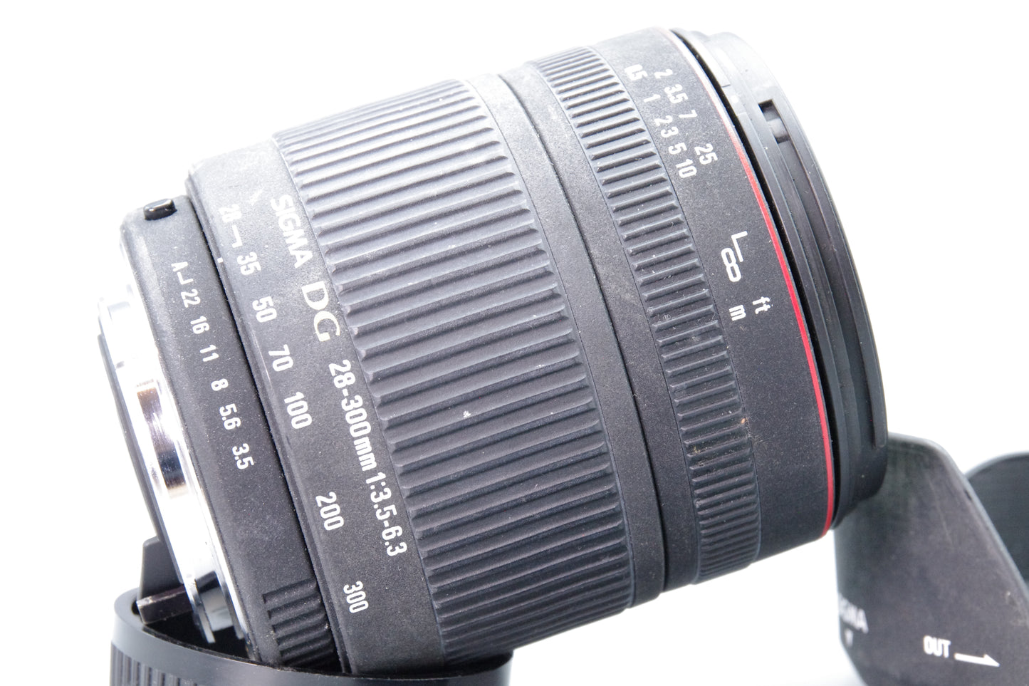 Sigma 28–300mm f/3.5–6.3 DG Lens – Pentax K Mount – Excellent Condition