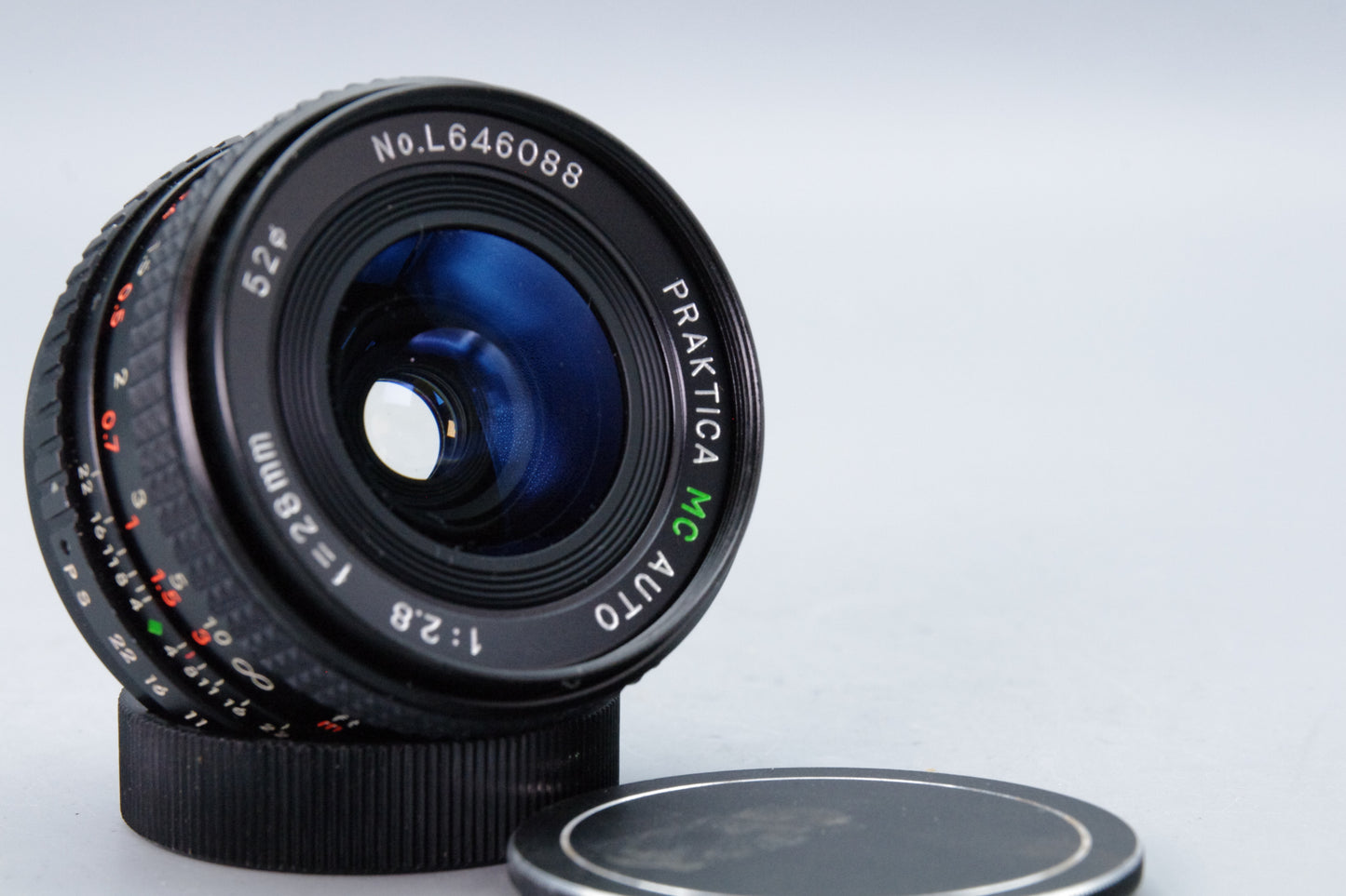 Praktica Auto MC 28mm f/2.8 Wide Angle Lens – M42 Mount – VGC