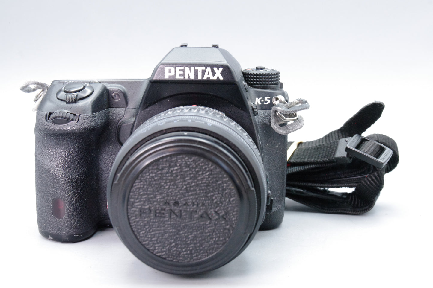 Pentax K‑5 DSLR 16.3MP with 18–55mm AL WR Lens - Excellent
