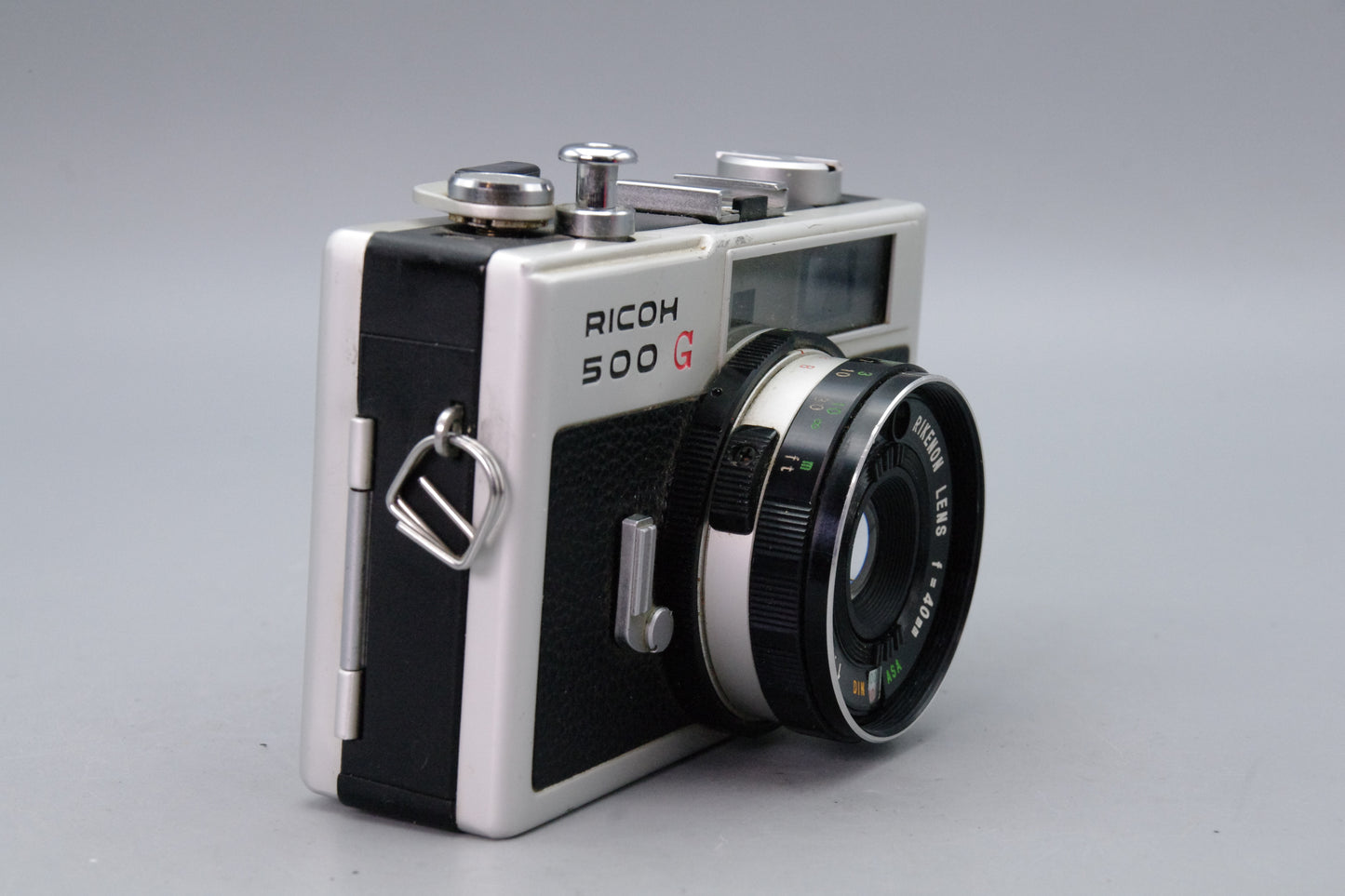 Ricoh 500 G 35mm Rangefinder Camera – VGC – Meter Varies – Shutter Working