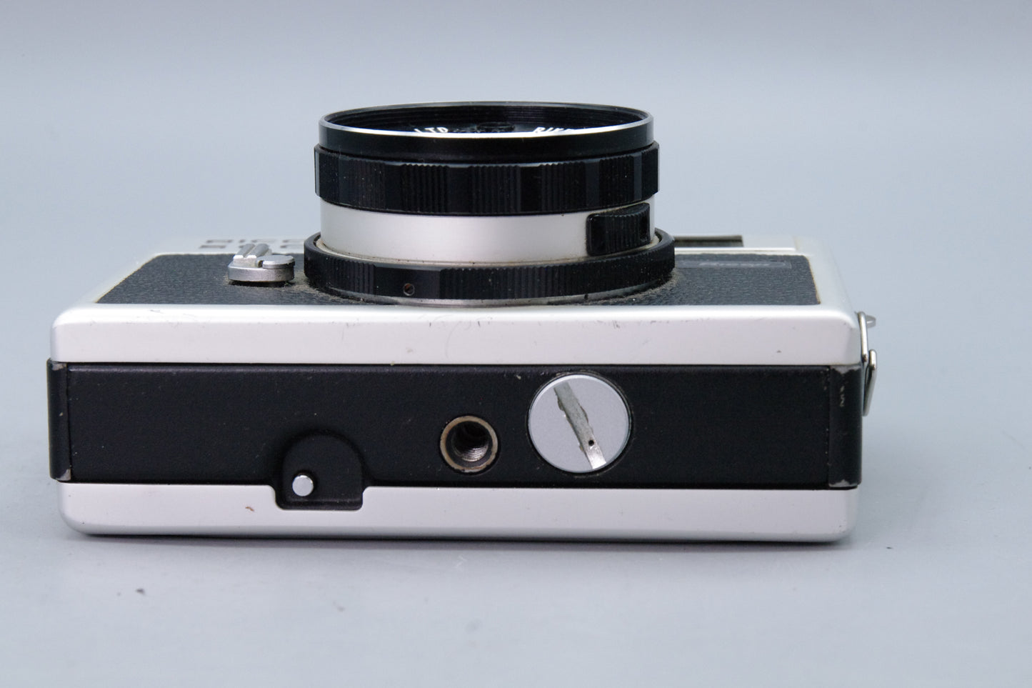 Ricoh 500 G 35mm Rangefinder Camera – VGC – Meter Varies – Shutter Working