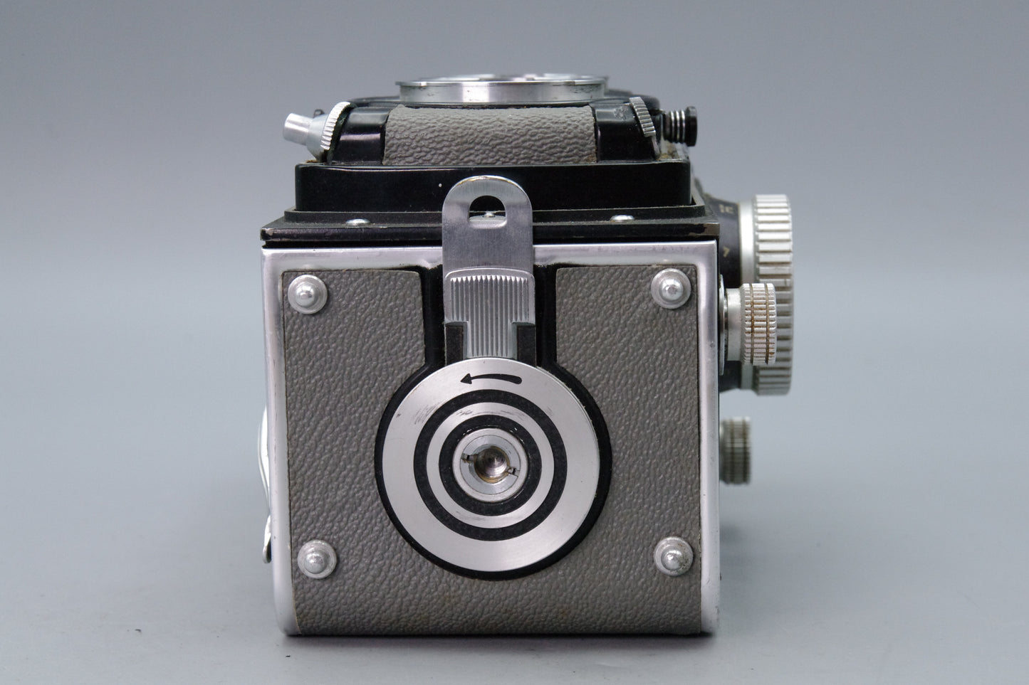 Rolleiflex 3.5 T TLR with 75mm f/3.5 Tessar Lens – Grey – Very Good