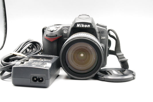 Nikon D90 12.3MP DSLR with 18‑70mm DX Lens and 1470 Shutter Count