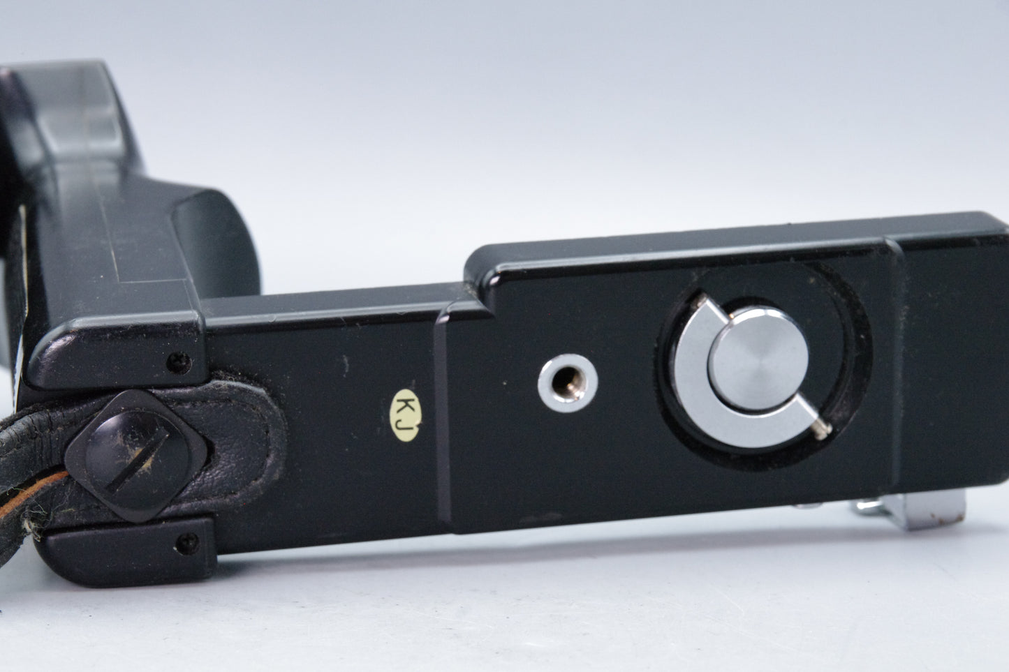 Mamiya M645 Pistol Grip – Genuine Mamiya – For M645 Series – Very Good Condition