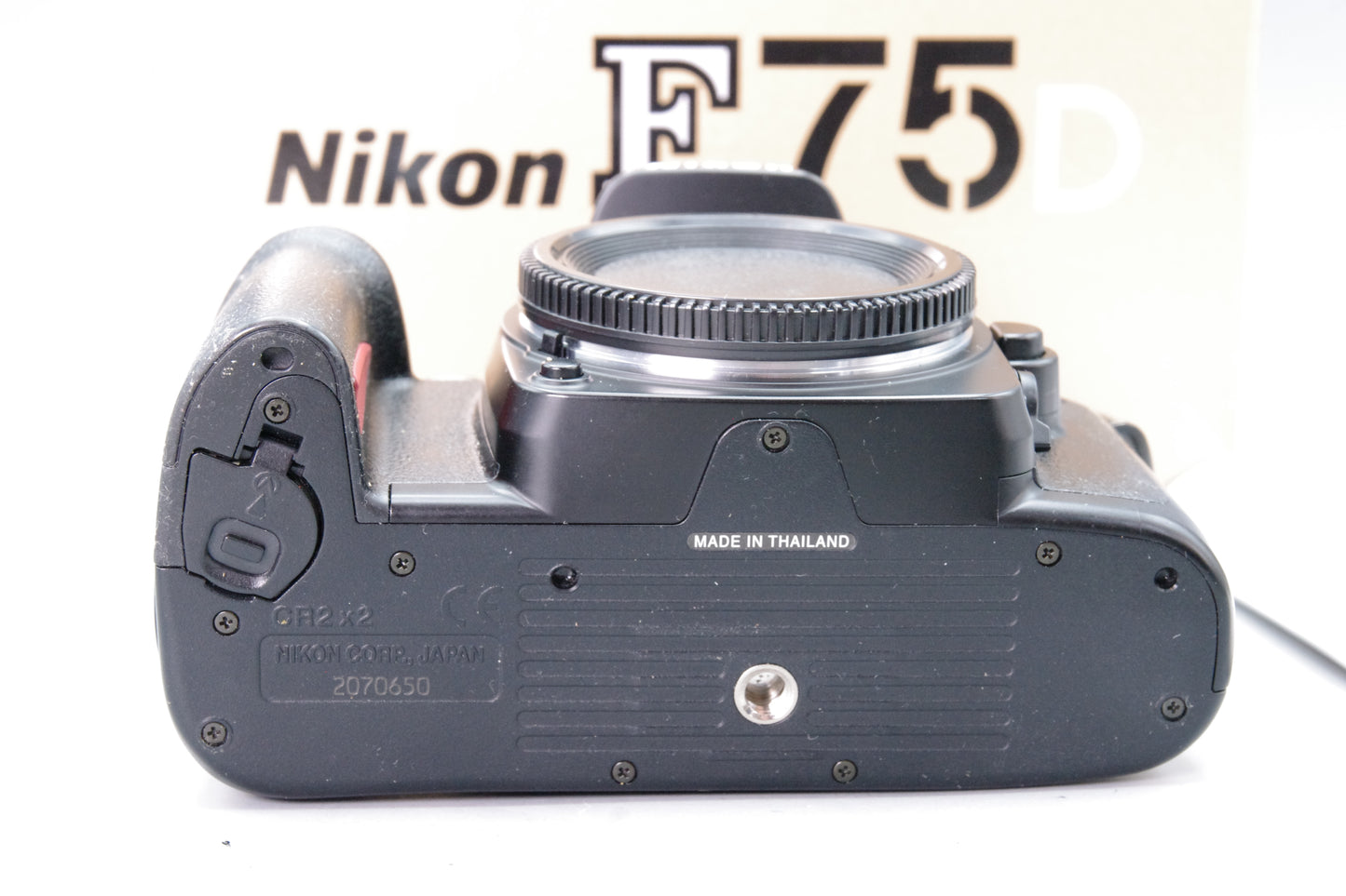 Nikon F75D 35mm Film SLR – Boxed – Near Mint – Classic Lightweight Nikon