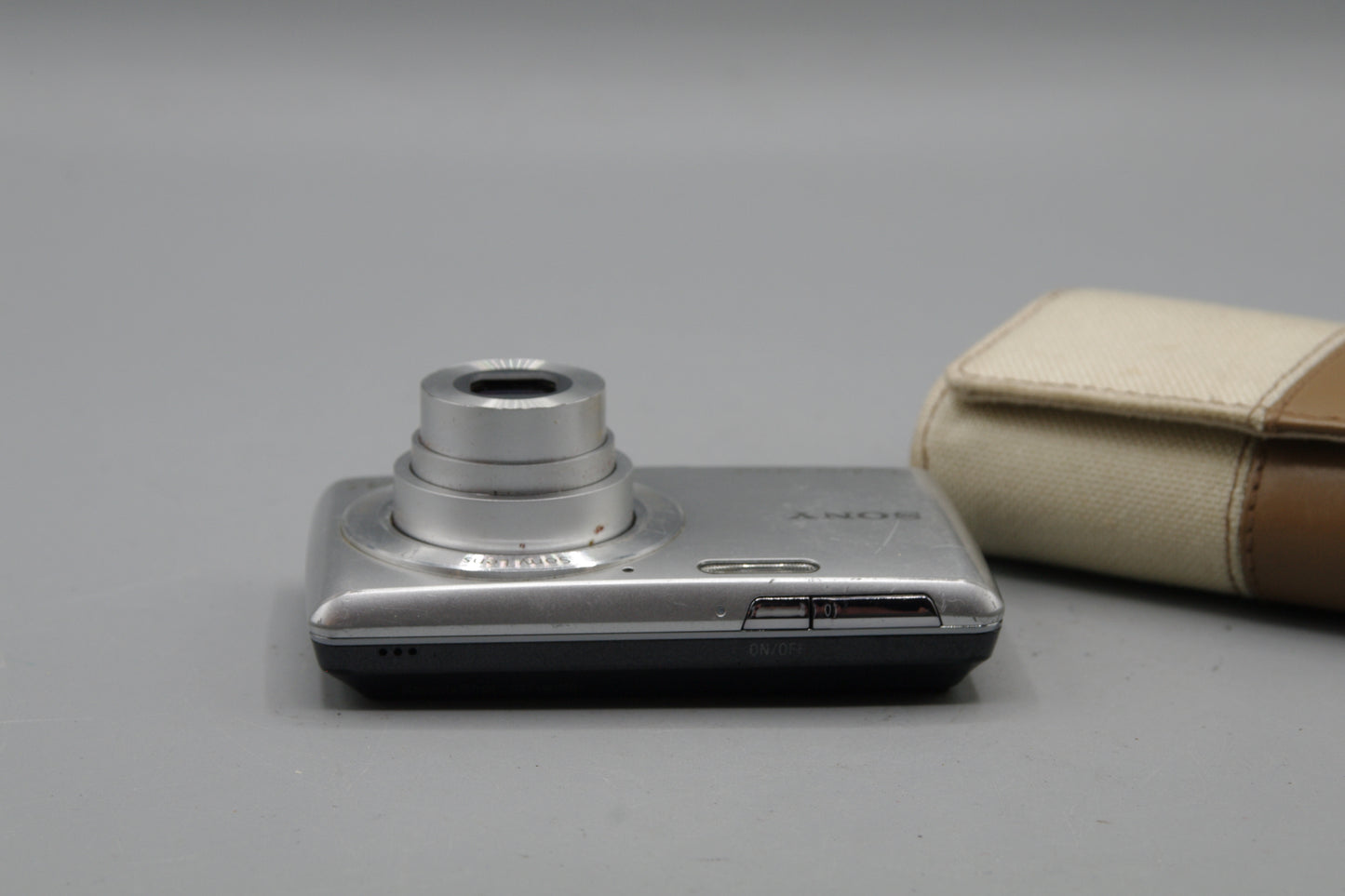 Silver Sony Cybershot DSC-W620 14.1MP Compact Camera and Case