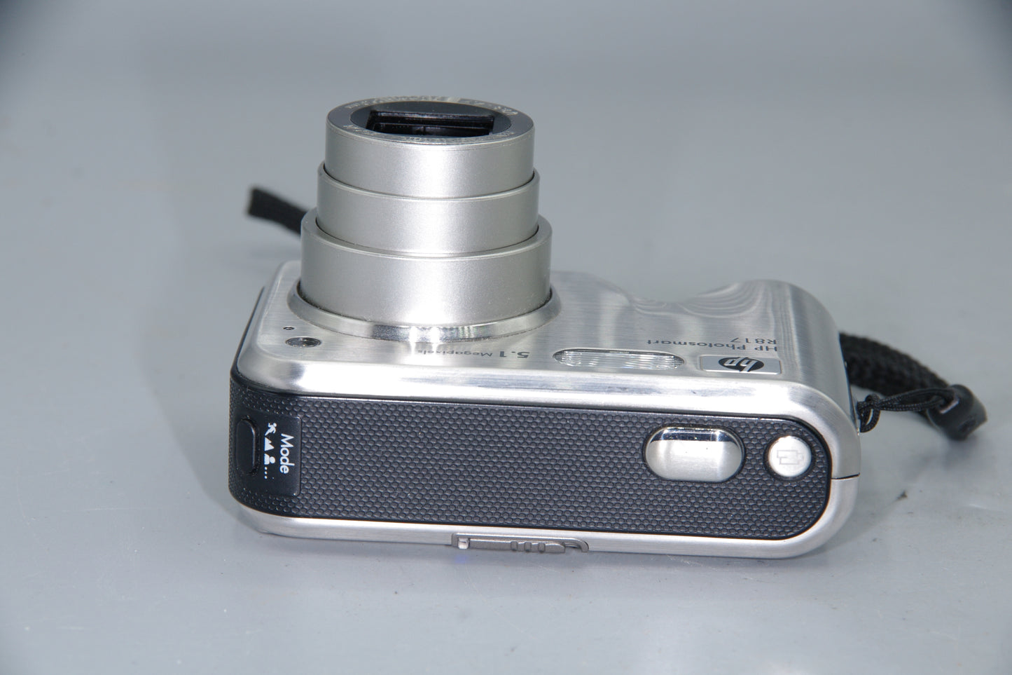 HP Photosmart R817 5.1MP Digital Compact Camera AA  Tested Working