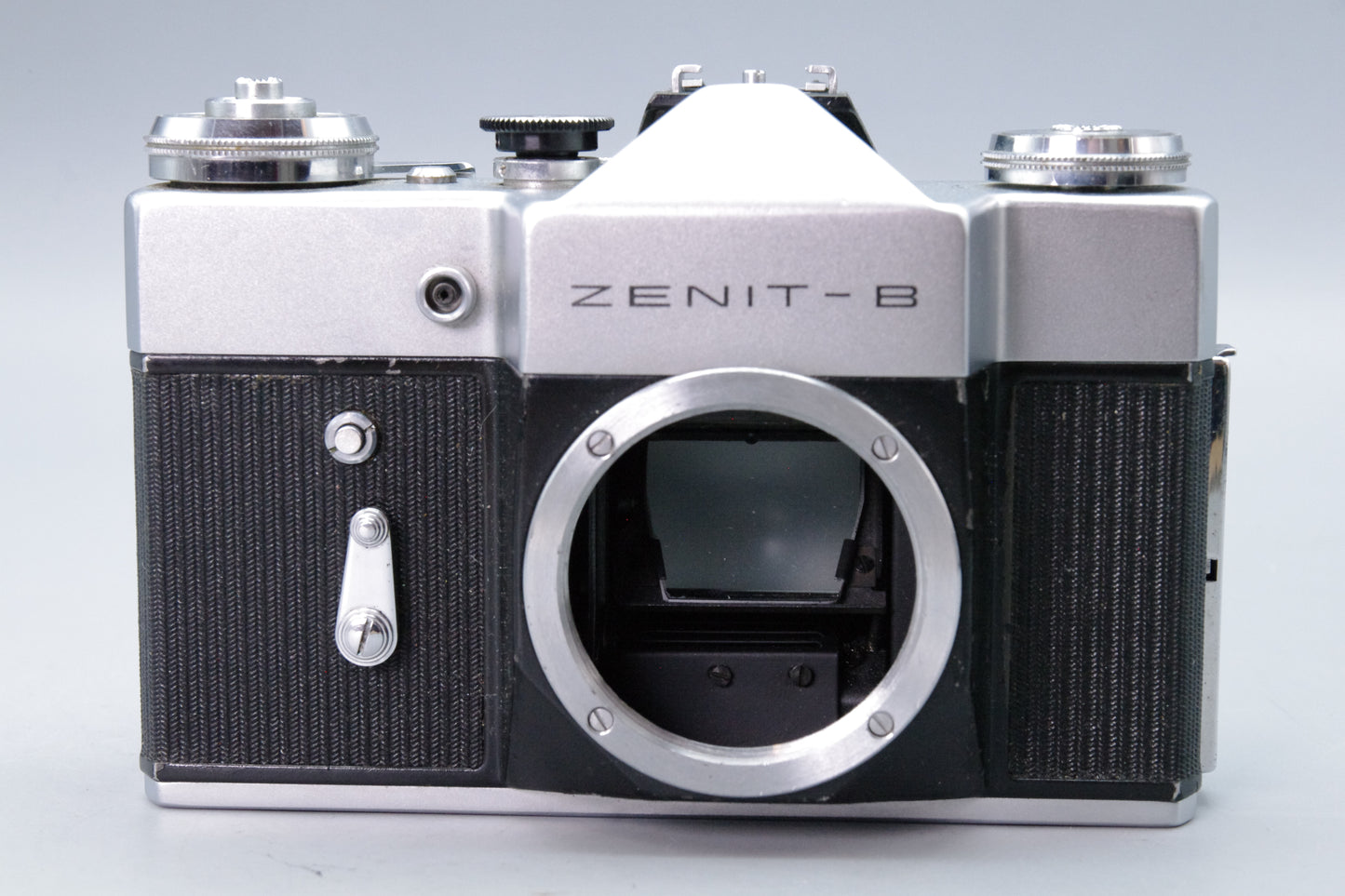 Zenit‑B 35mm SLR Body M42 Mount – Body Only – Very Good Condition