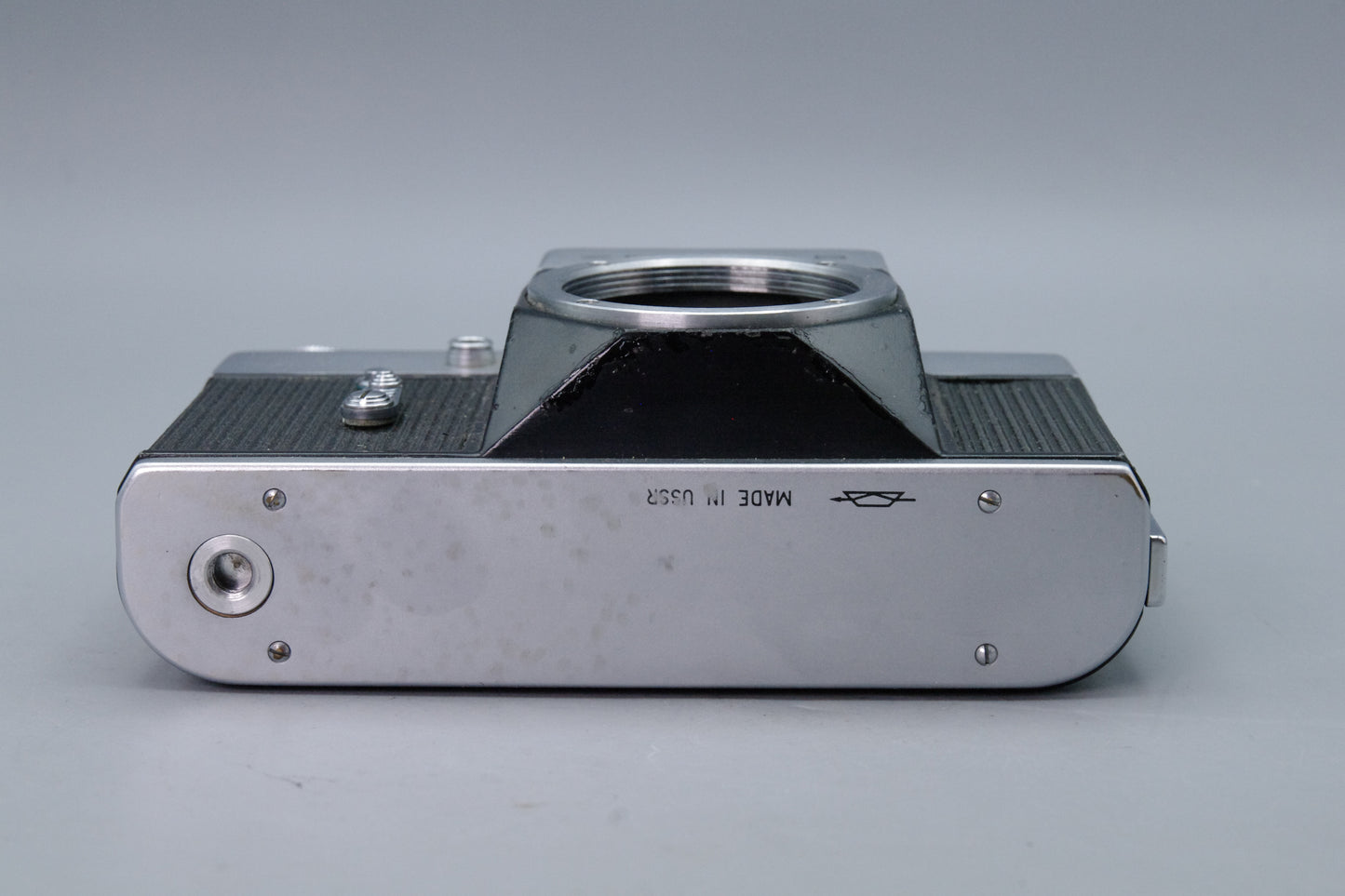 Zenit‑B 35mm SLR Body M42 Mount – Body Only – Very Good Condition