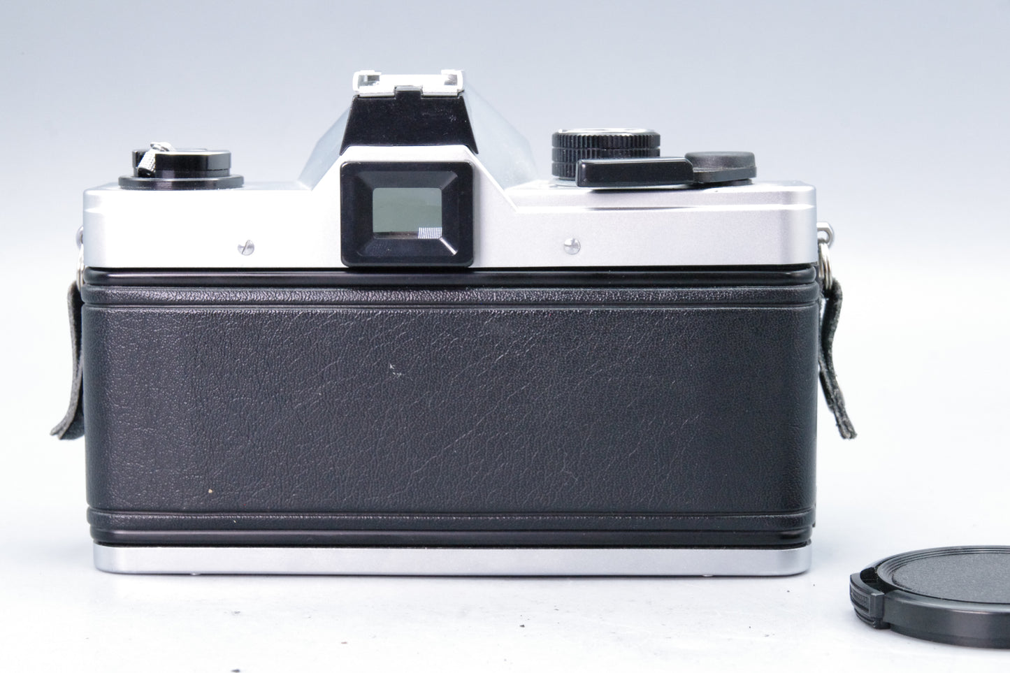 Praktica MTL 50 SLR with Pentacon 50mm f/1.8 Lens – Excellent Condition