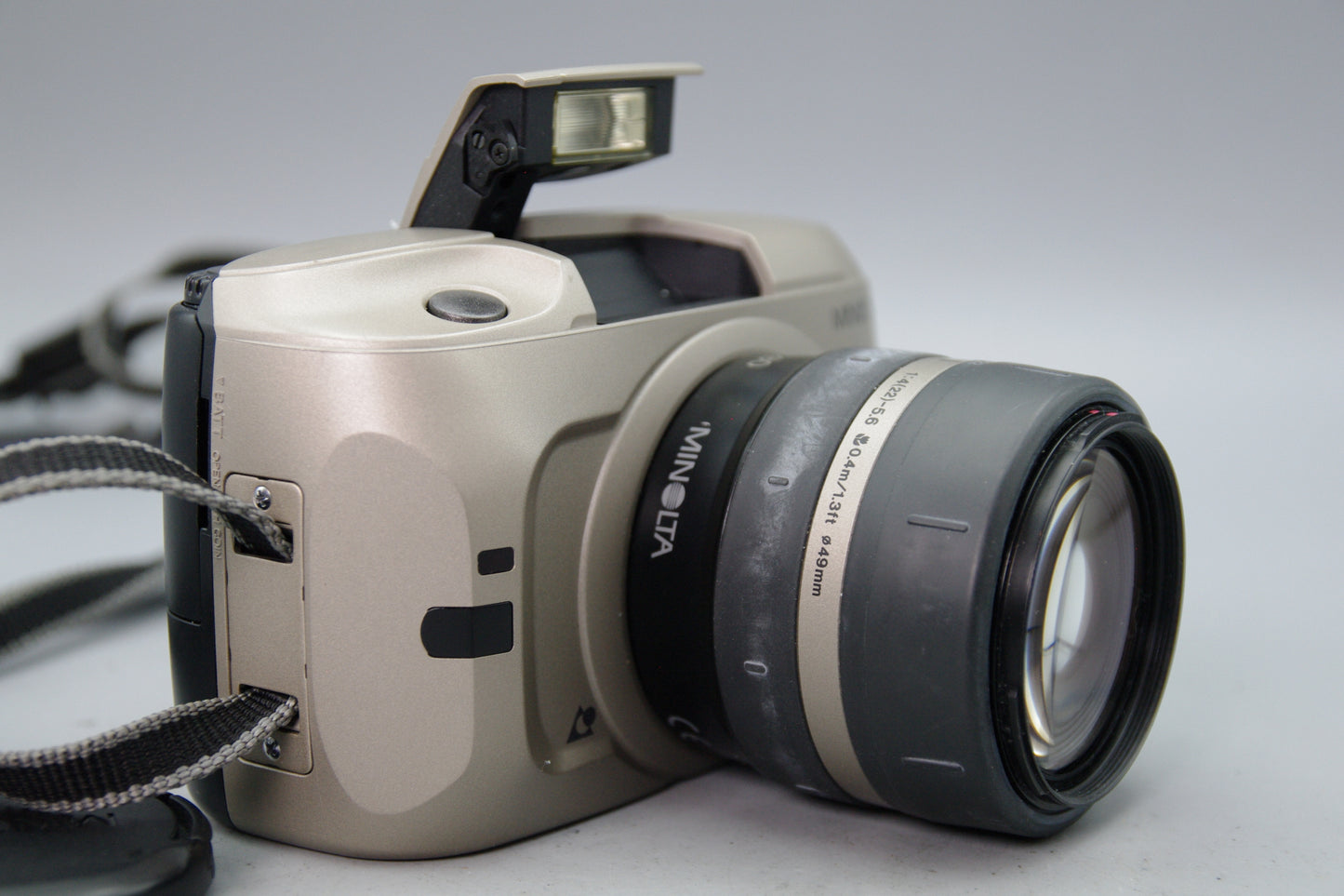 Minolta Vectis S‑100 APS SLR with 22‑80mm Lens – Tested
