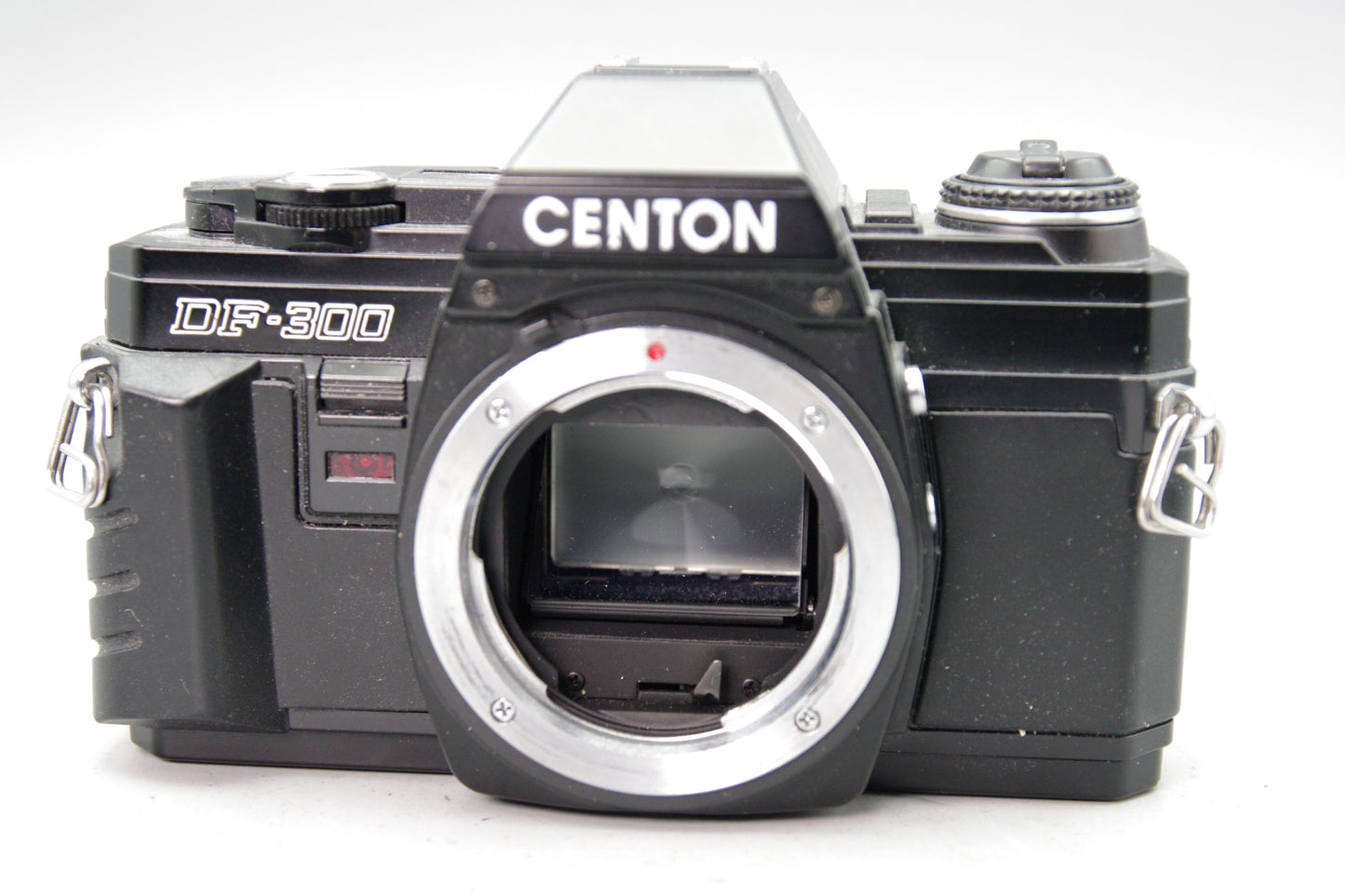 Centon DF‑300 35mm SLR Camera Body Only Minolta MD Mount - VGC