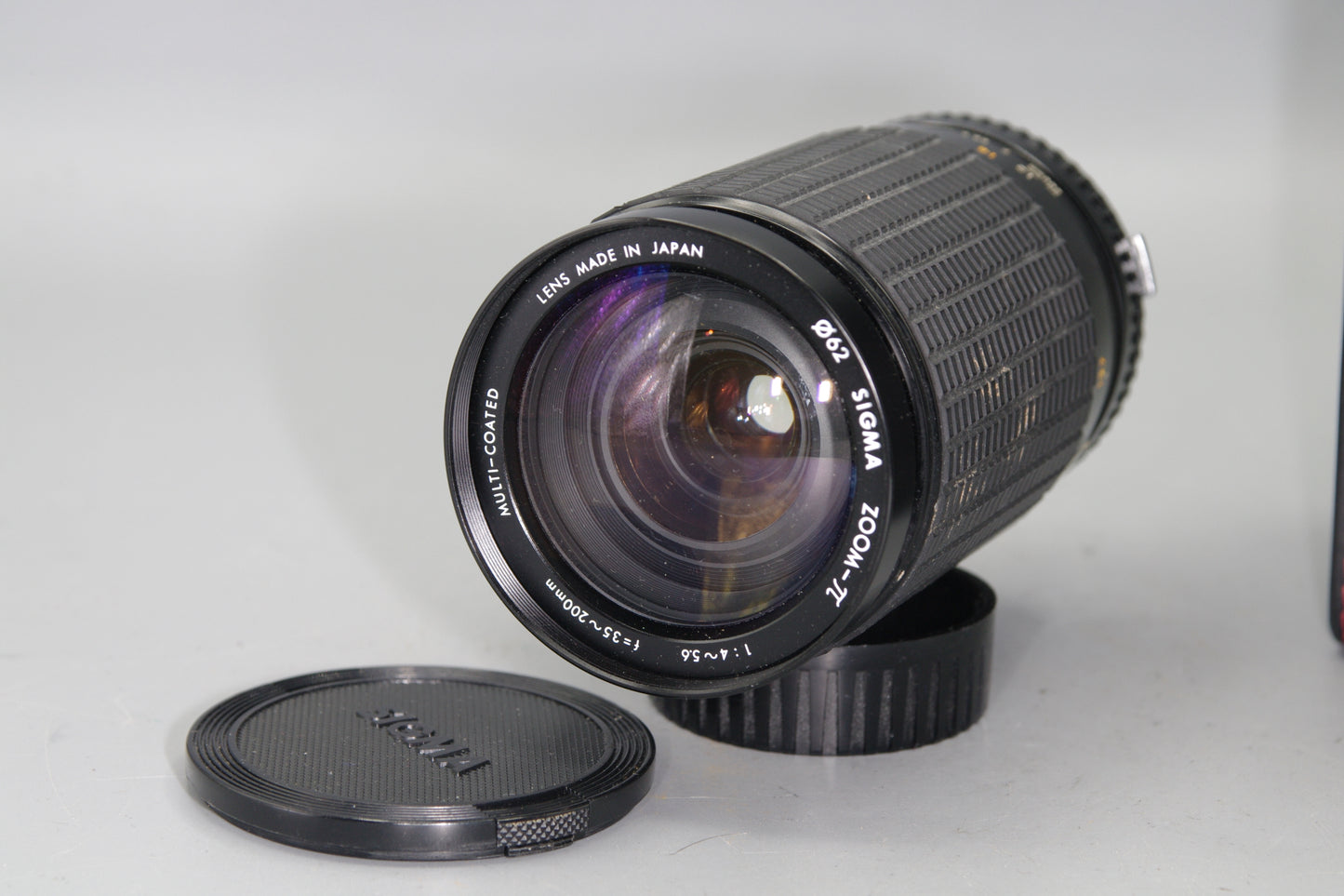 Sigma 35-200mm F/4-5.6 Lens - Olympus OM Mount