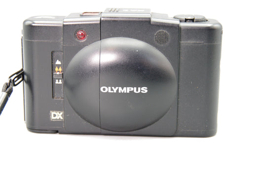 Olympus XA3 35mm Film Camera with DX Auto ISO – Very Good