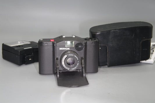 Minox 35 EL Compact 35mm Film Camera – Case, Instructions and Flash
