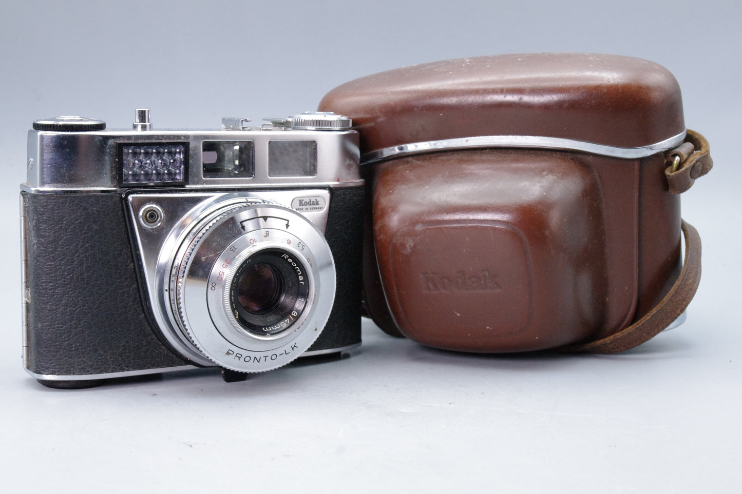Kodak Retinette 1B 35mm Camera – Reomar 45mm f/2.8 – Case – 1/15 Sticks – VGC