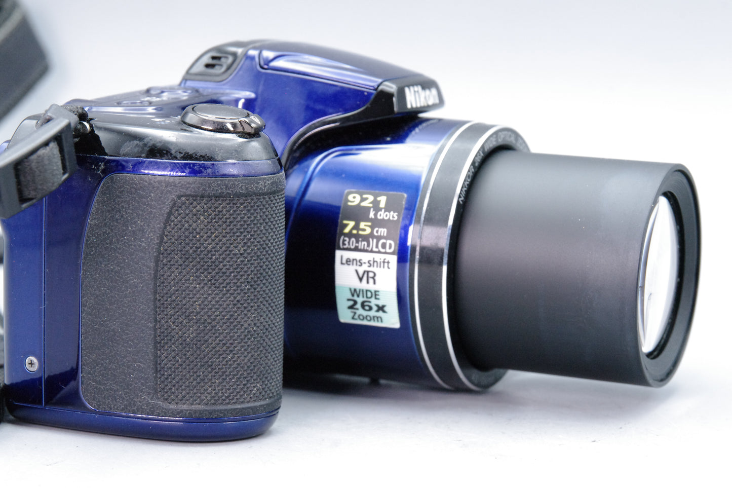 Nikon Coolpix L810 16MP Bridge Camera – Blue – 26× Zoom – AA Powered – VGC