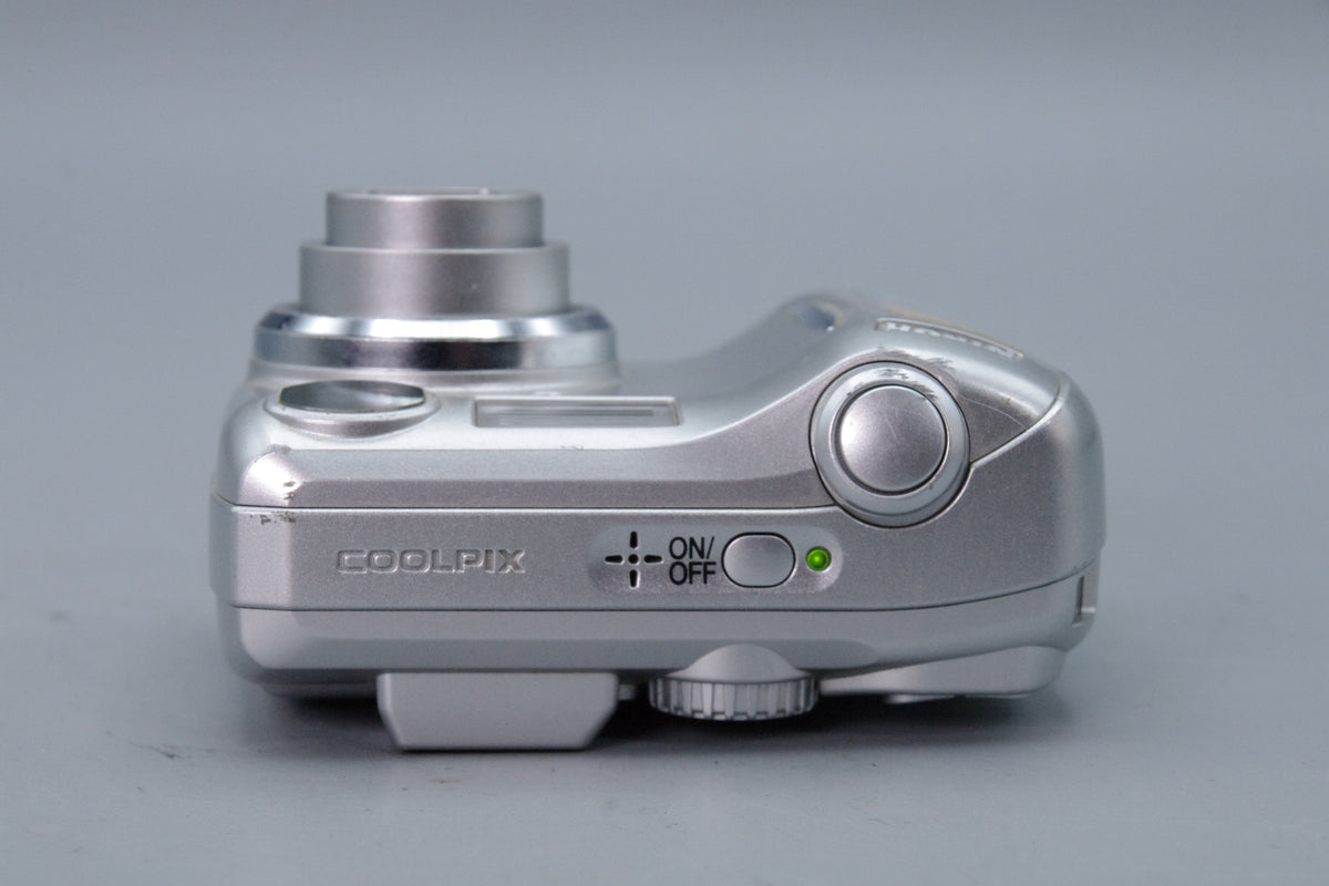 Nikon Coolpix 2200 Digital Camera – 2MP – Tested &Working (AA)