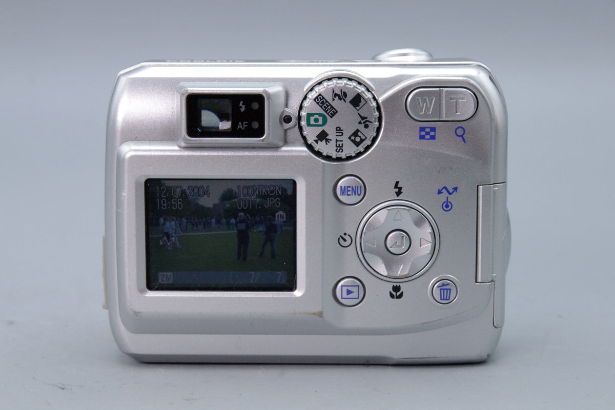 Nikon Coolpix 2200 Digital Camera – 2MP – Tested &Working (AA)
