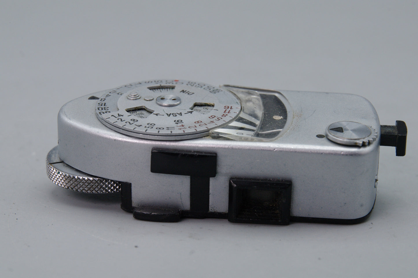 Leica Meter MR – Reacts to Light  – Very Good