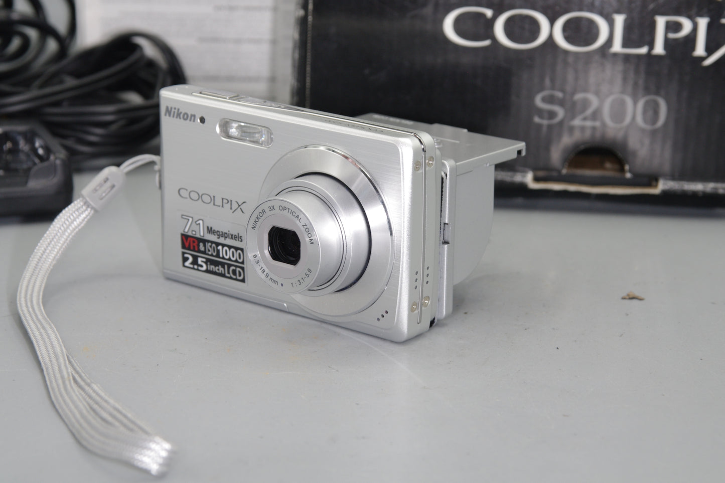 Nikon Coolpix S200 7.1MP Compact Digital - Boxed - Excellent