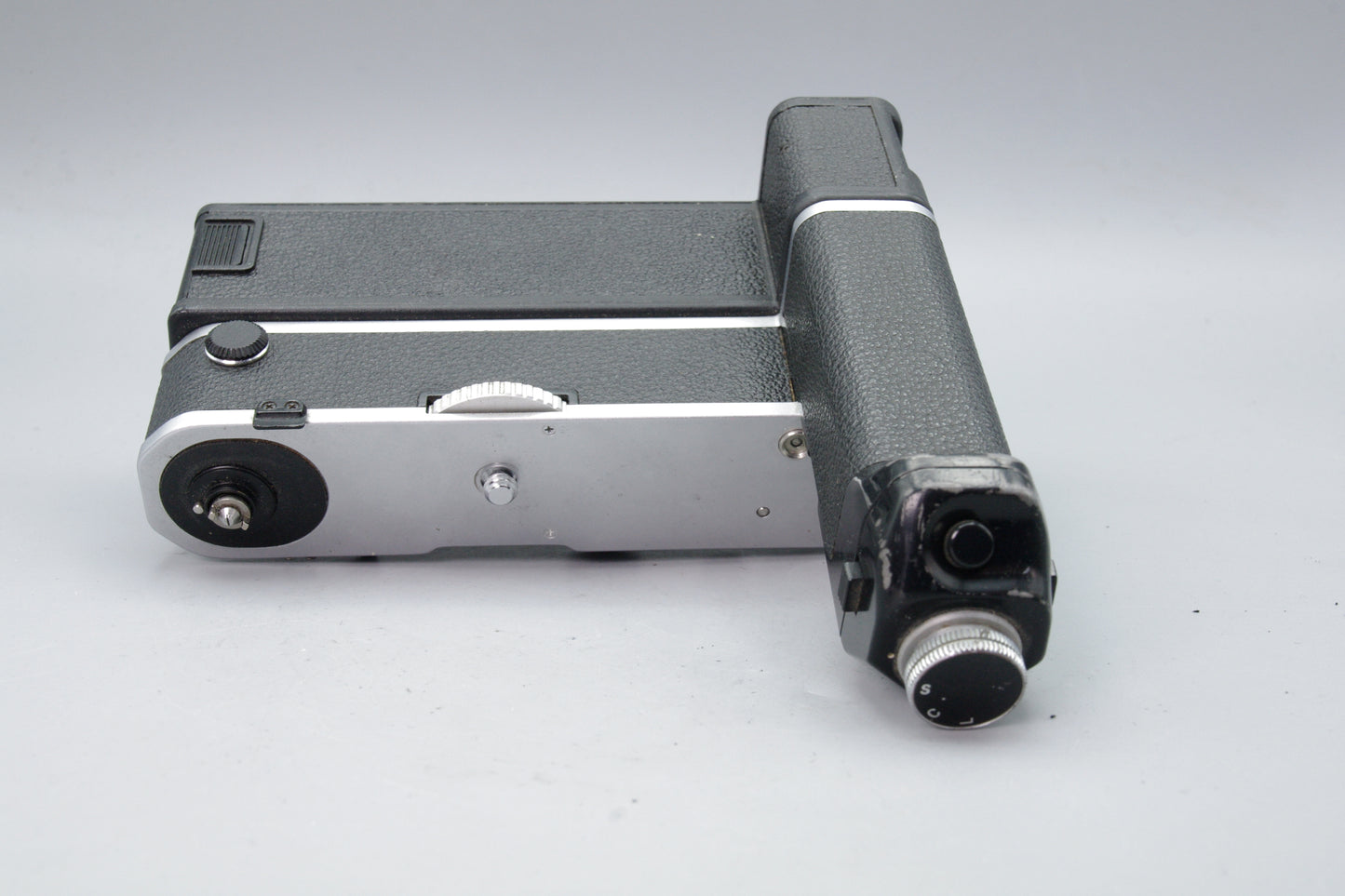 Nikon MD‑2 Motor Drive + MB‑2 Pack – For Nikon F2 – Rewind OK, Release Fault