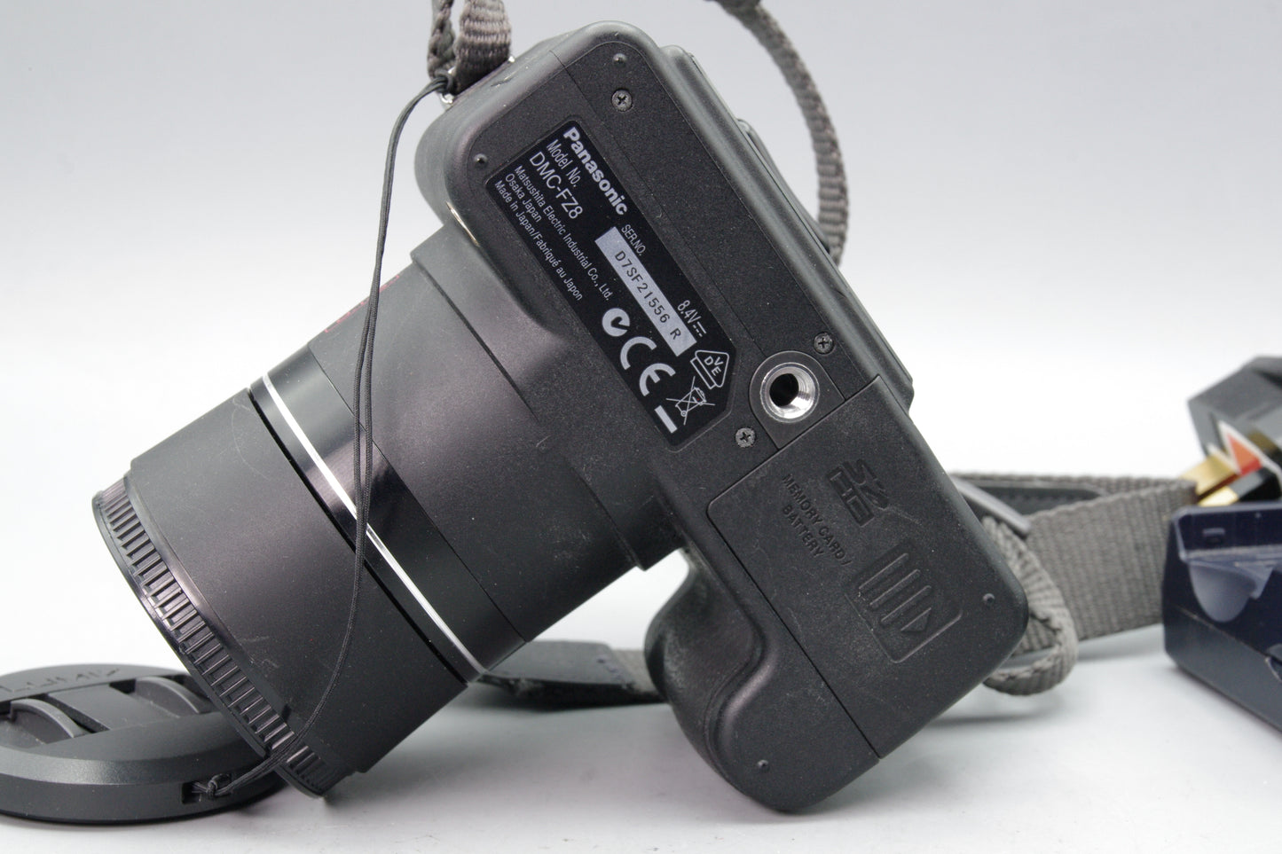 Panasonic Lumix DMC‑FZ8 – 12x Zoom – Charger, Battery, Hood – Excellent