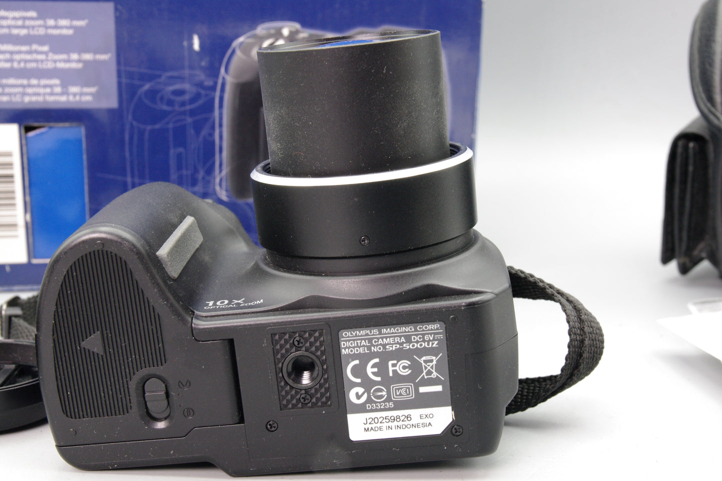 Olympus SP‑500UZ 6MP Bridge Camera – Boxed, Leather Case – Excellent