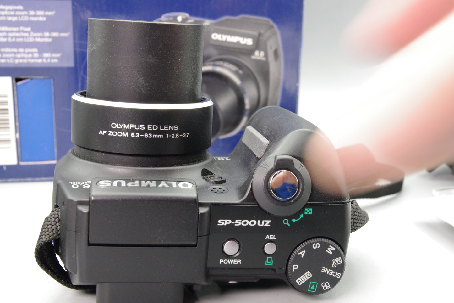 Olympus SP‑500UZ 6MP Bridge Camera – Boxed, Leather Case – Excellent