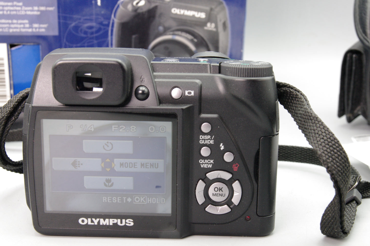 Olympus SP‑500UZ 6MP Bridge Camera – Boxed, Leather Case – Excellent