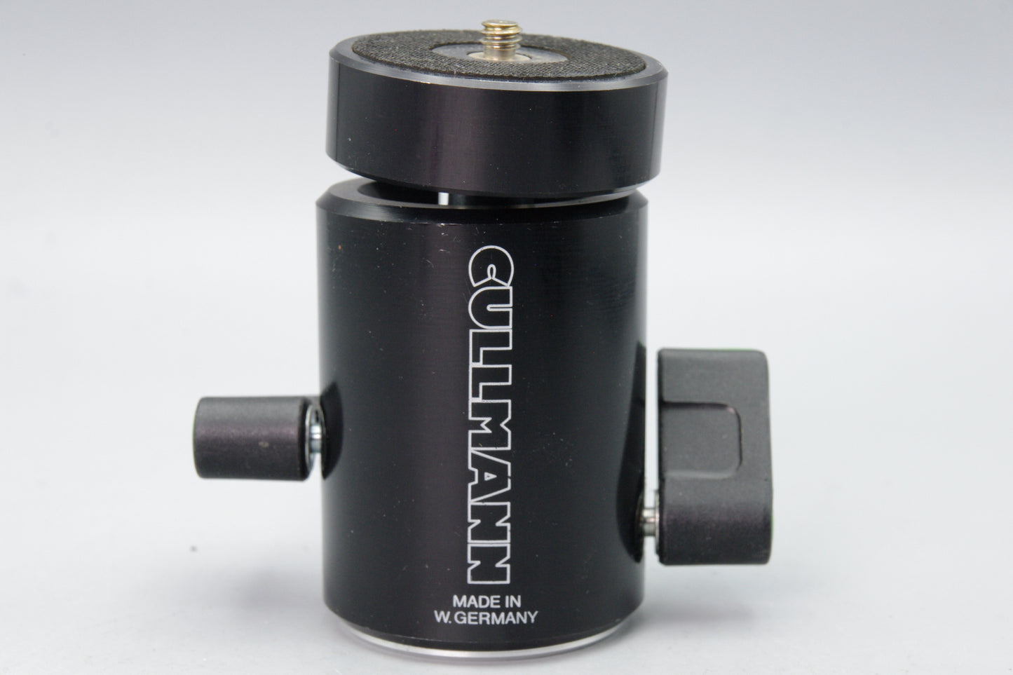 Cullmann Ball and Socket Tripod Head – Very Good