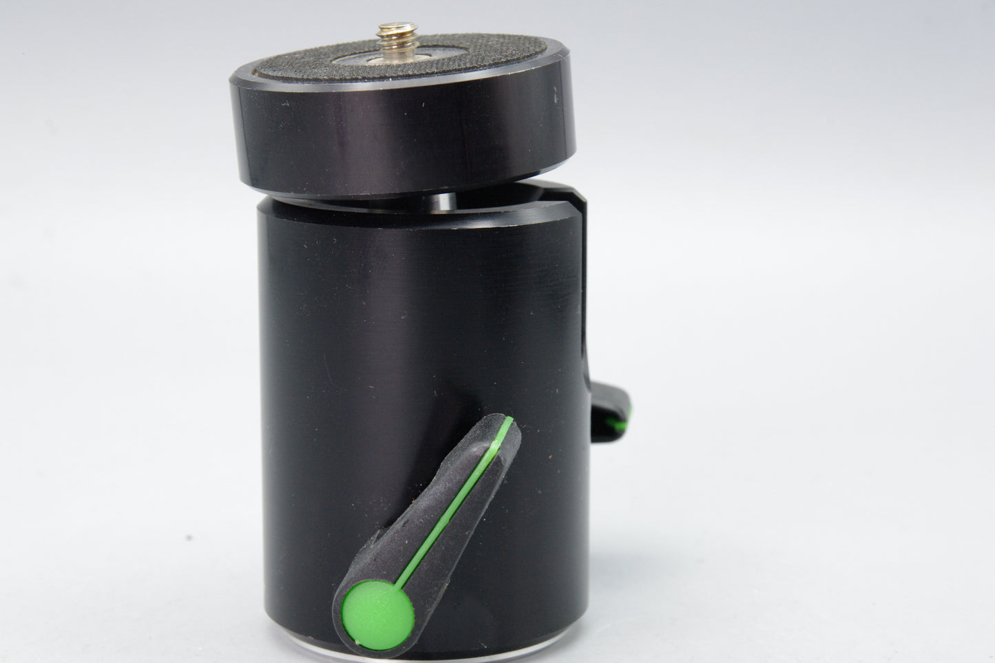 Cullmann Ball and Socket Tripod Head – Very Good