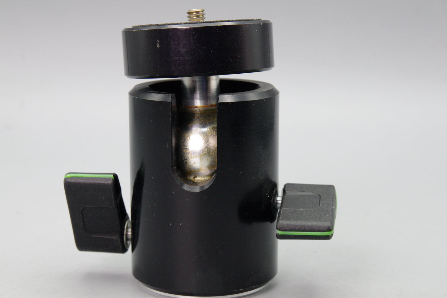 Cullmann Ball and Socket Tripod Head – Very Good