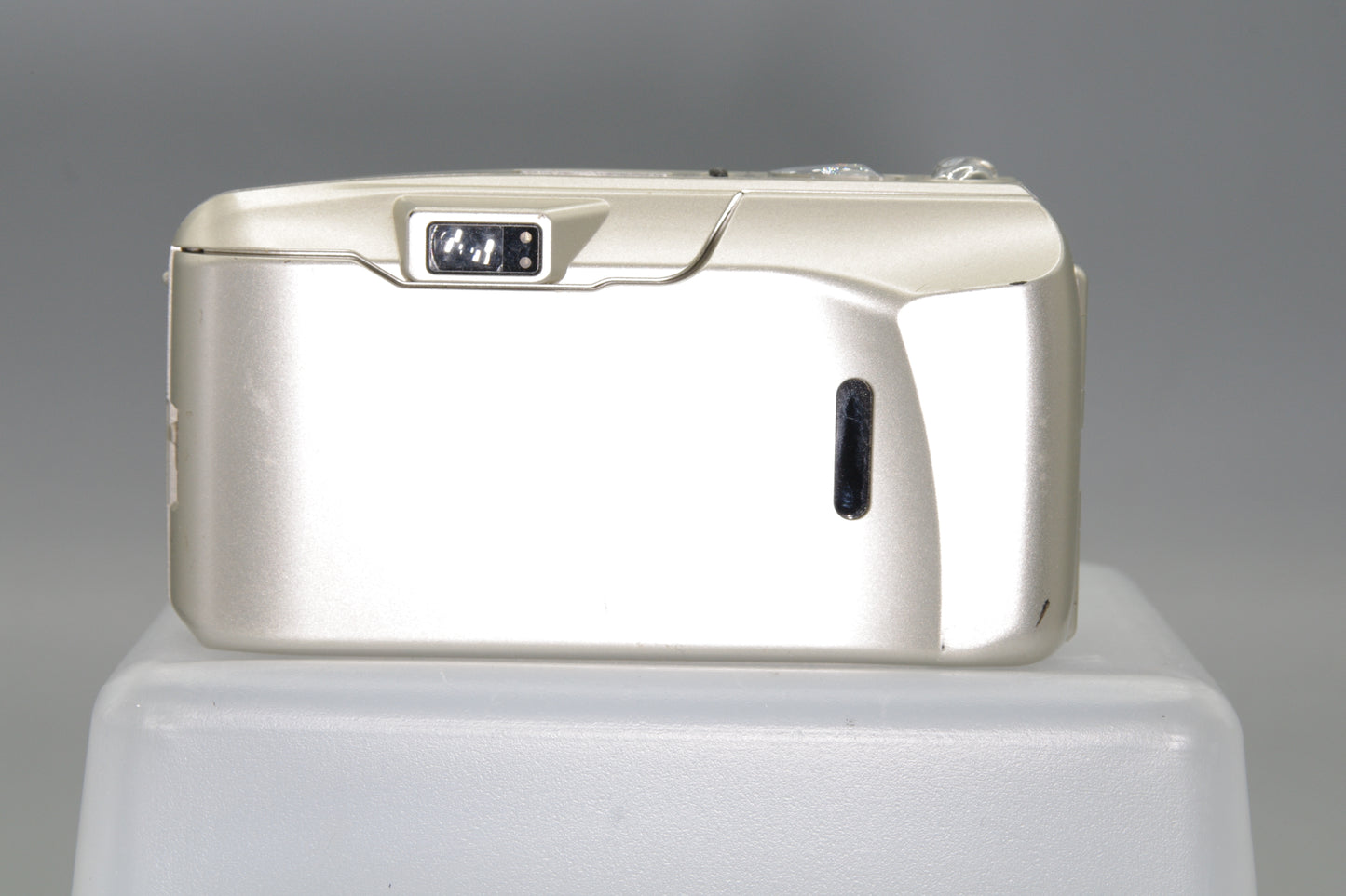 Olympus MJU Zoom III 80 Camera with 38-80mm Lens  Excellent