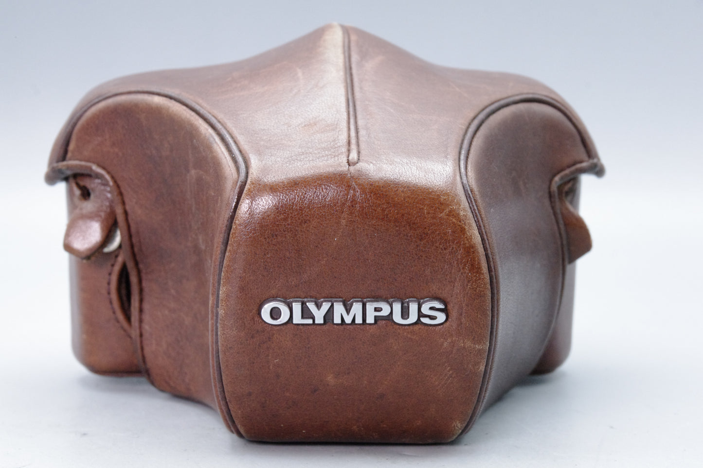 Olympus OM‑Series Light Brown Leather Case – Genuine Olympus – VGC