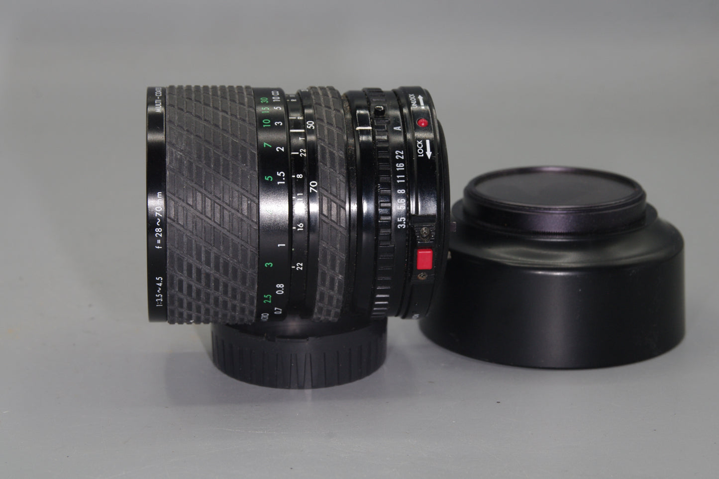 Sigma 28-70mm F/3.5-4.5 Zoom -Canon FD Mount - VGC