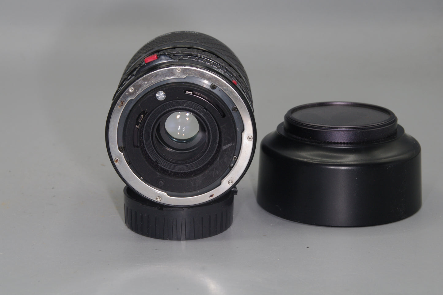 Sigma 28-70mm F/3.5-4.5 Zoom -Canon FD Mount - VGC