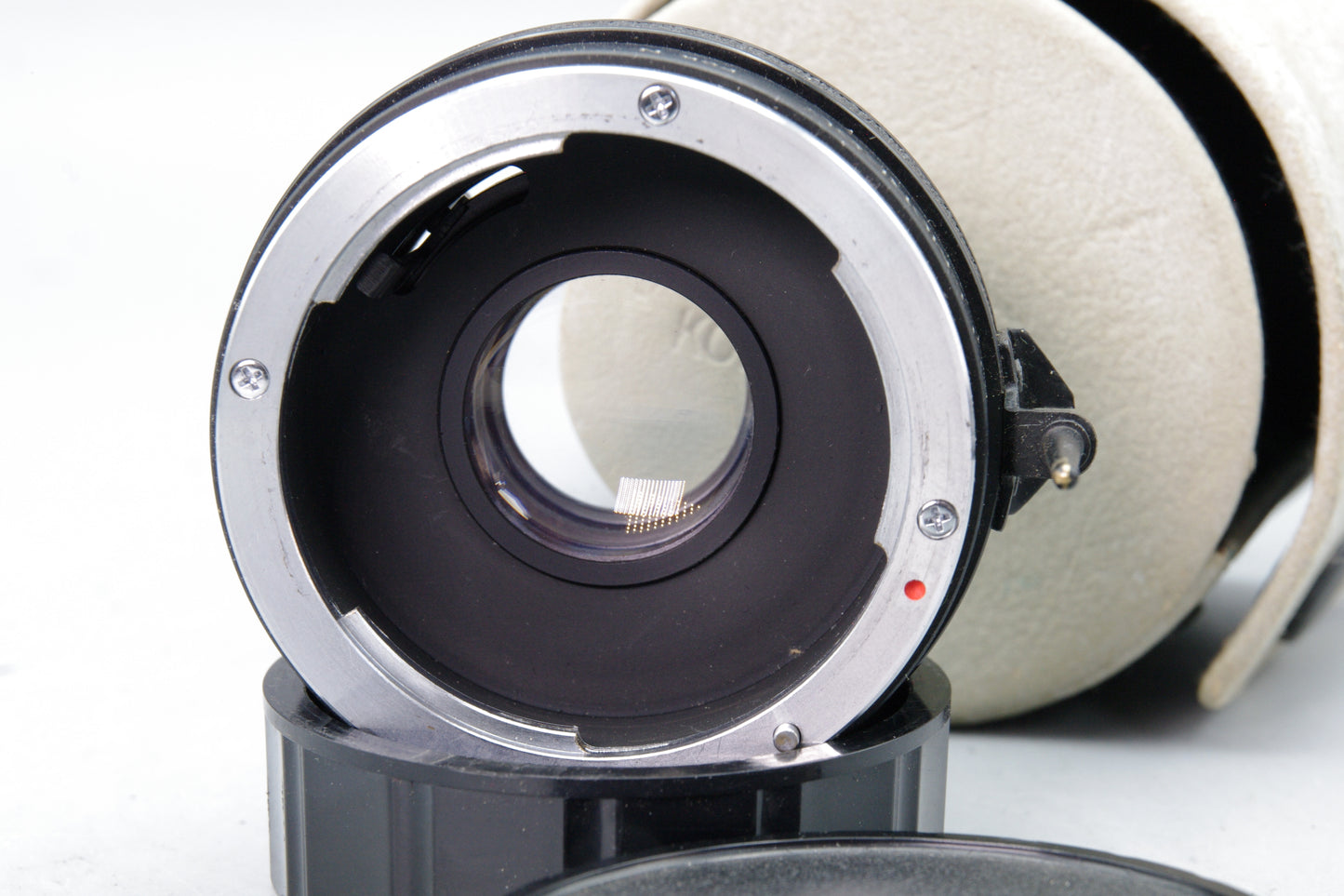 Komura Telemore95 2× Teleconverter – Nikon F Mount – Caps & Case – Very Good