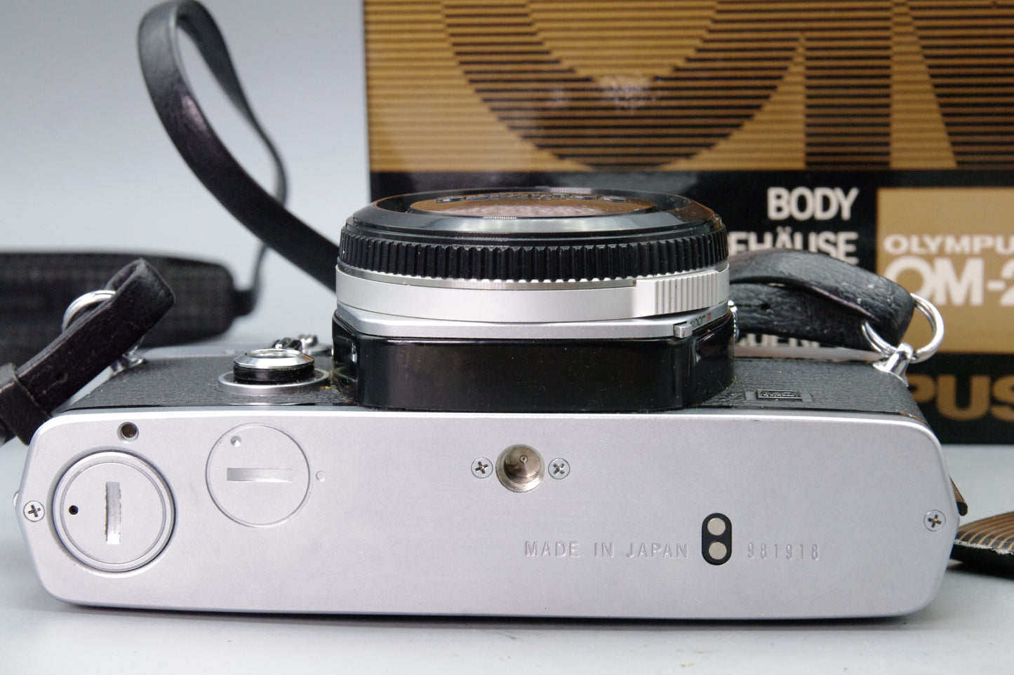Olympus OM‑2N Chrome 35mm SLR Film Camera Body Only – Tested – Excellent Boxed