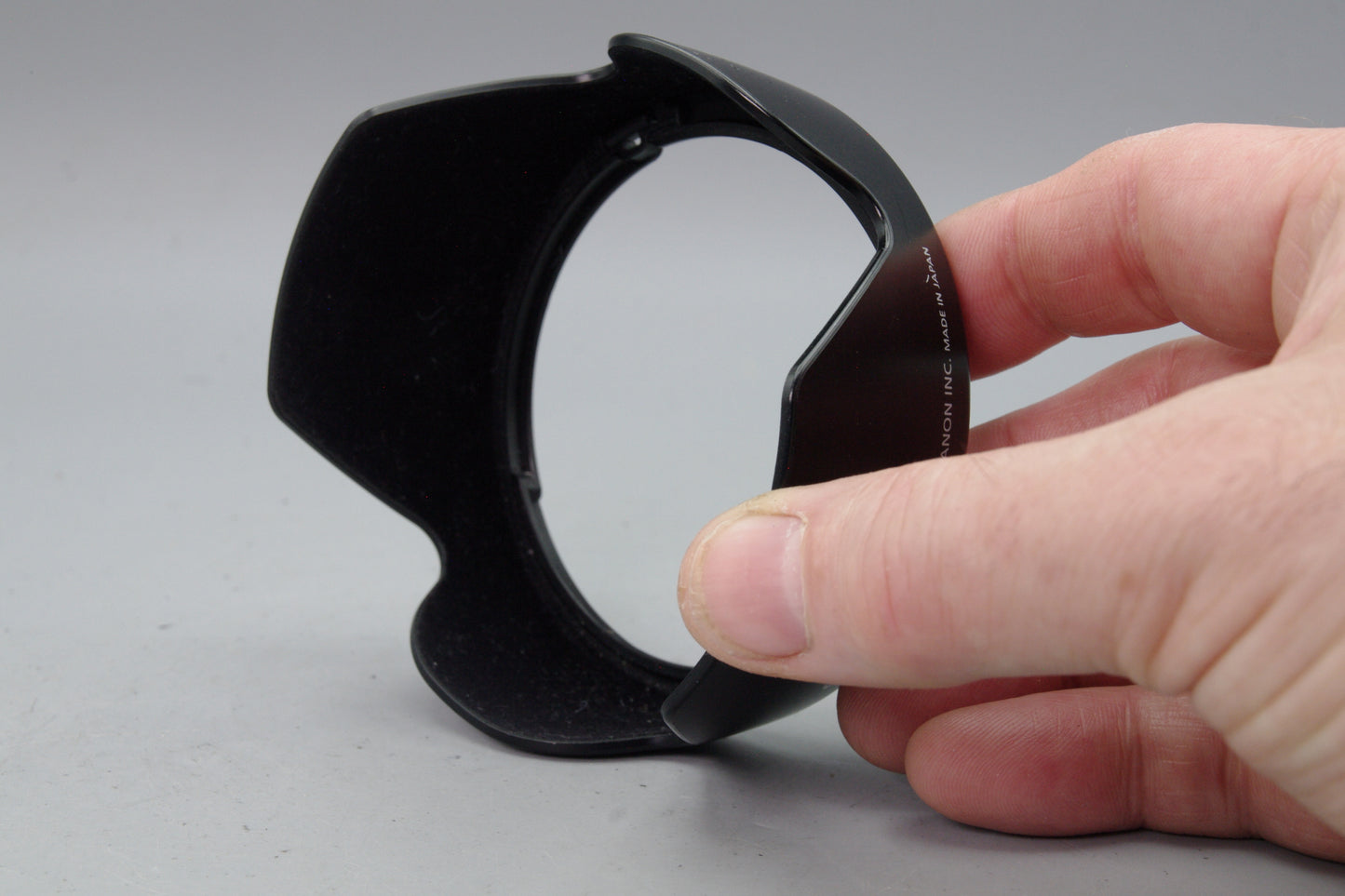 Canon EW‑73B Lens Hood – Genuine Canon – For EF‑S 17–85 / 18–135 – Excellent