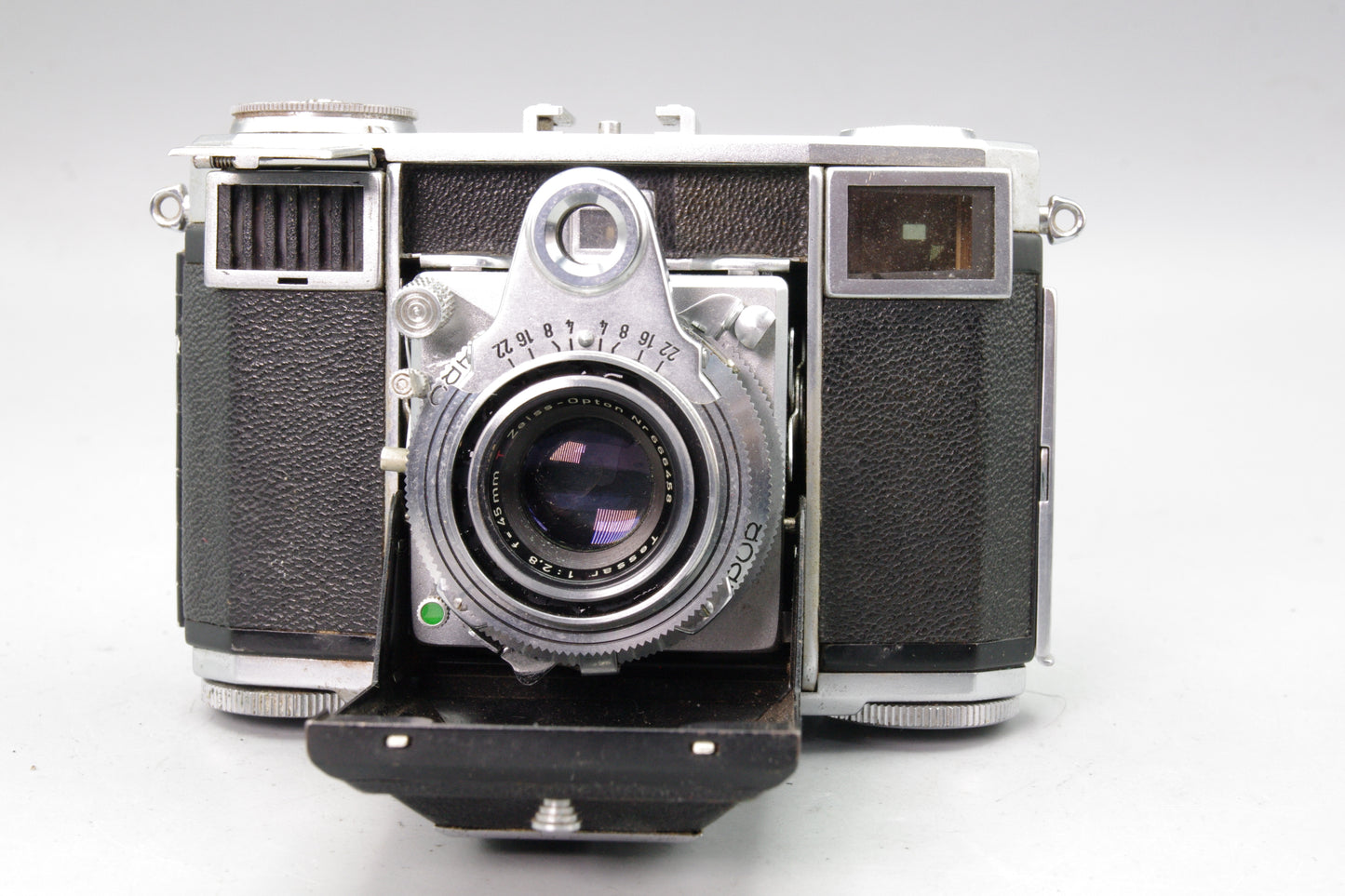 Zeiss Ikon Contessa 533/24 – Folding 35mm RF – Tessar 45mm f/2.8