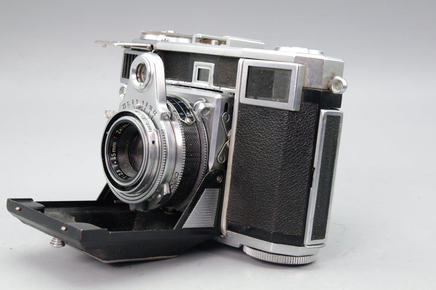 Zeiss Ikon Contessa 533/24 – Folding 35mm RF – Tessar 45mm f/2.8