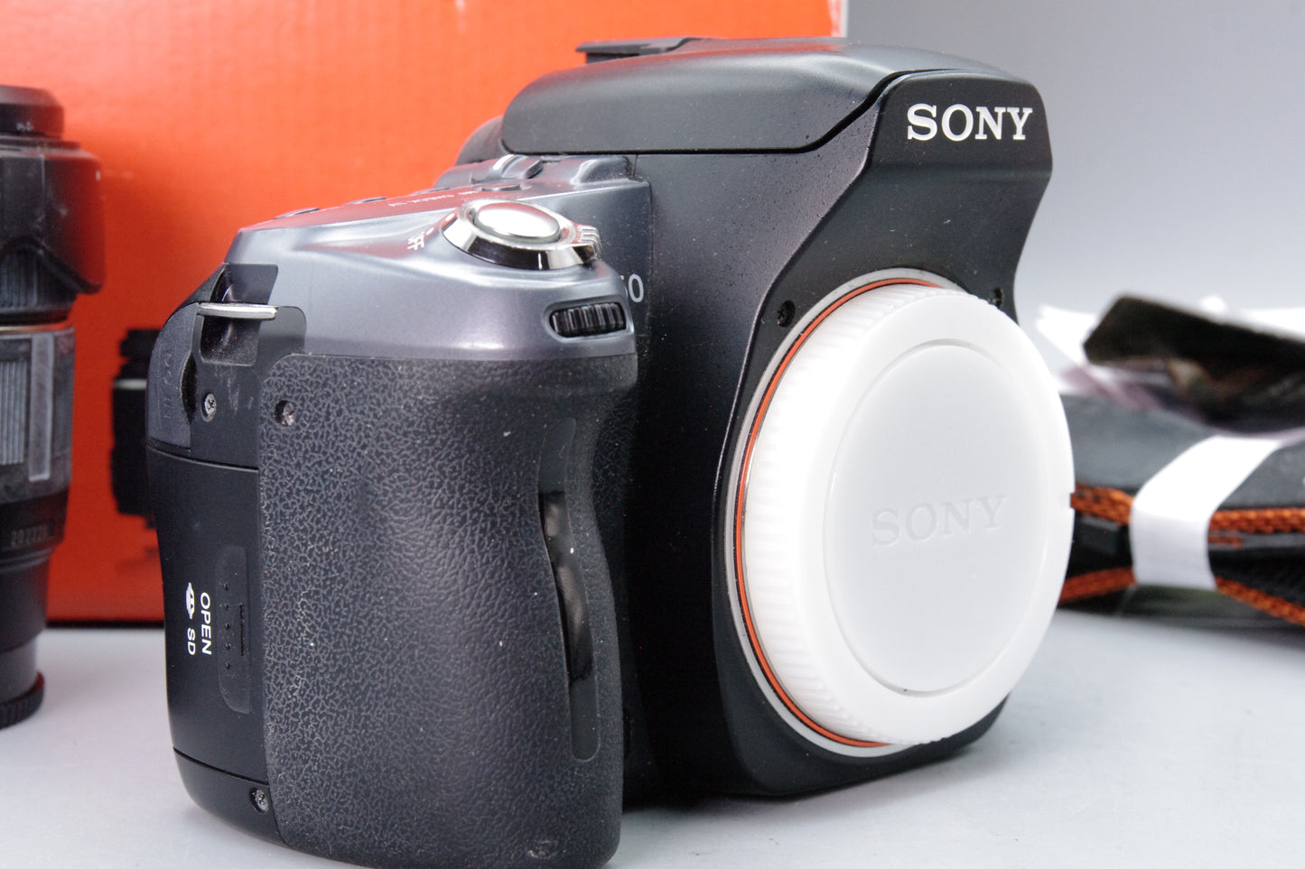 Sony A550 14MP DSLR with Tamron 28–200mm Lens – Boxed – S/C 15444 – Excellent