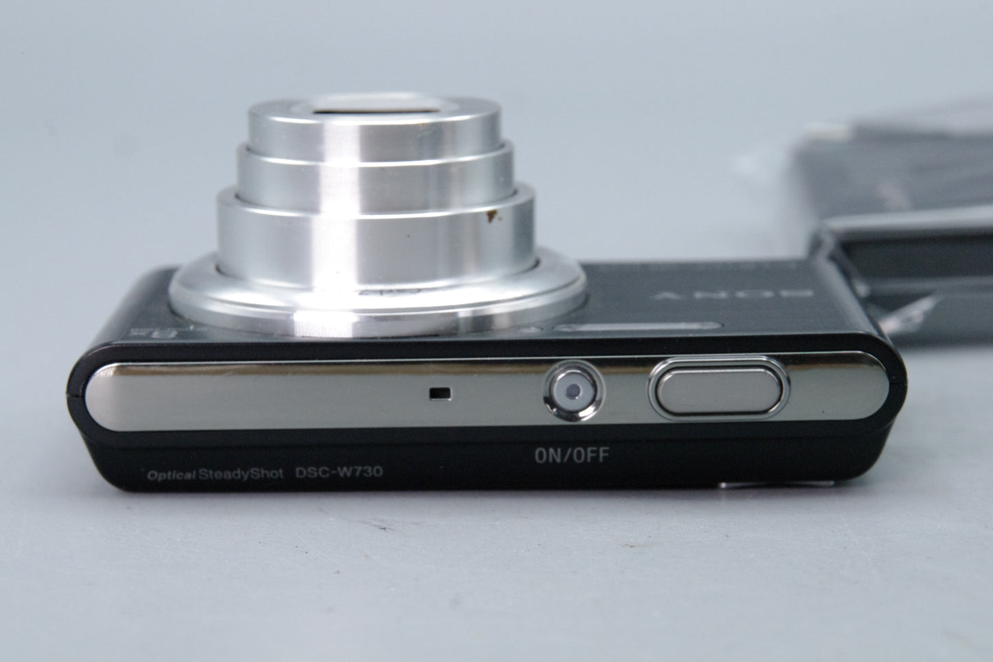Sony Cybershot DSC‑W730 16MP Compact Camera with Battery & Charger – VGC