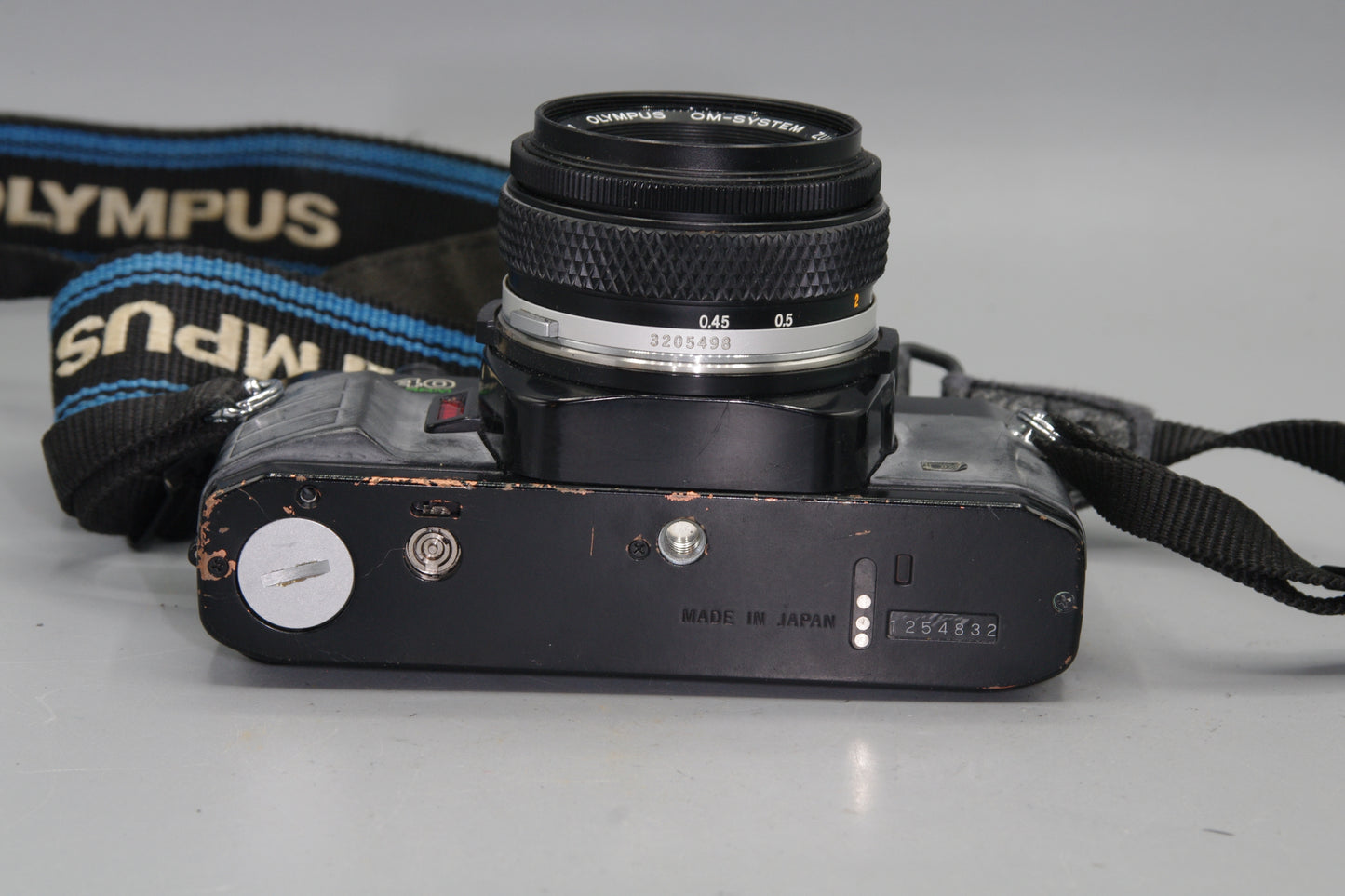 Olympus OM40 Program with 50mm Lens and Instructions - Tested